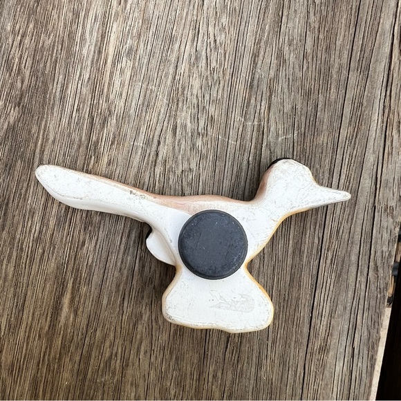 Vintage Ceramic Roadrunner Refrigerator Magnet - Picture 4 of 5